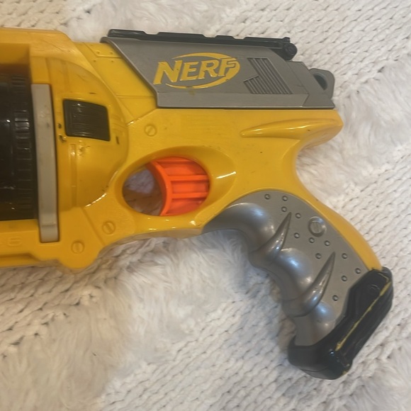 Nerf n-strike maverick rev-6 firing blaster toy rotating barrel six suction dart - Picture 6 of 12
